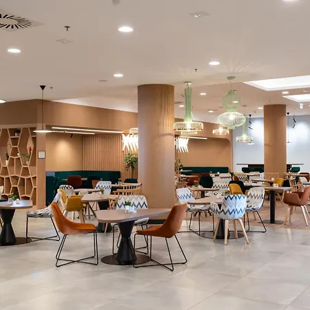 Hampton By Hilton Centre