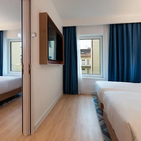 Hampton By Hilton Centre Hotel