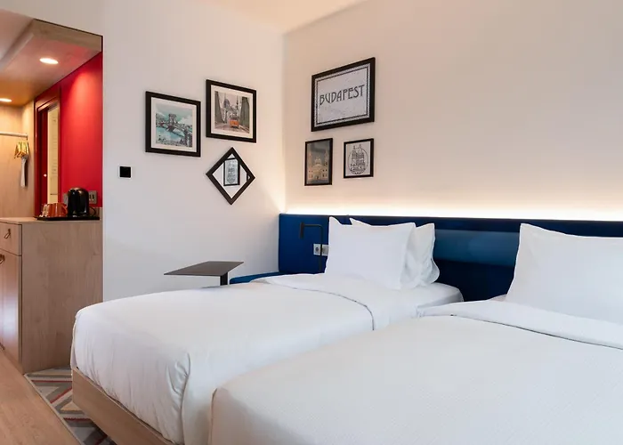 酒店 Hampton By Hilton Centre 3*