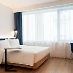 מלון Hampton By Hilton Centre