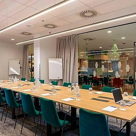 ホテル Hampton By Hilton Centre 3*