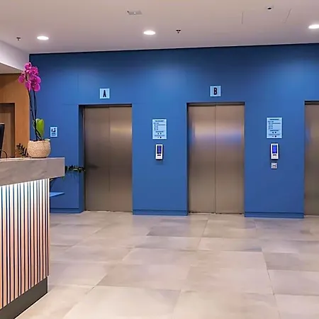 Hampton By Hilton Centre Hotel