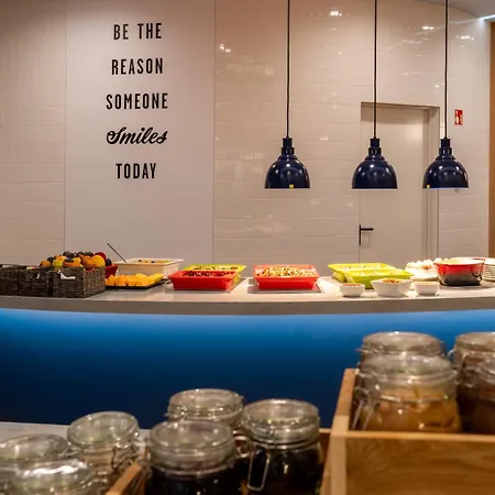 Hampton By Hilton Centre ホテル 3*