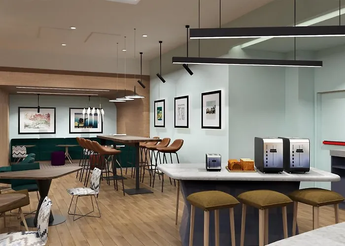 Hampton By Hilton Centre 3*