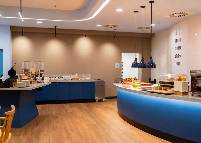 Hampton By Hilton Centre 호텔 3*