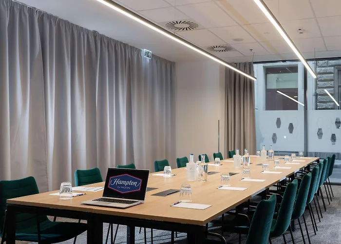 Hampton By Hilton Centre 3*